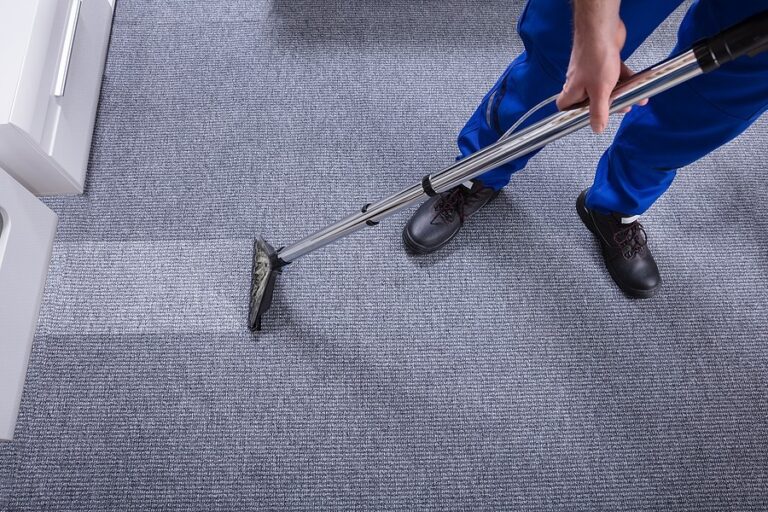 Wool Or Synthetic Carpets: Cleaning Methods Compared